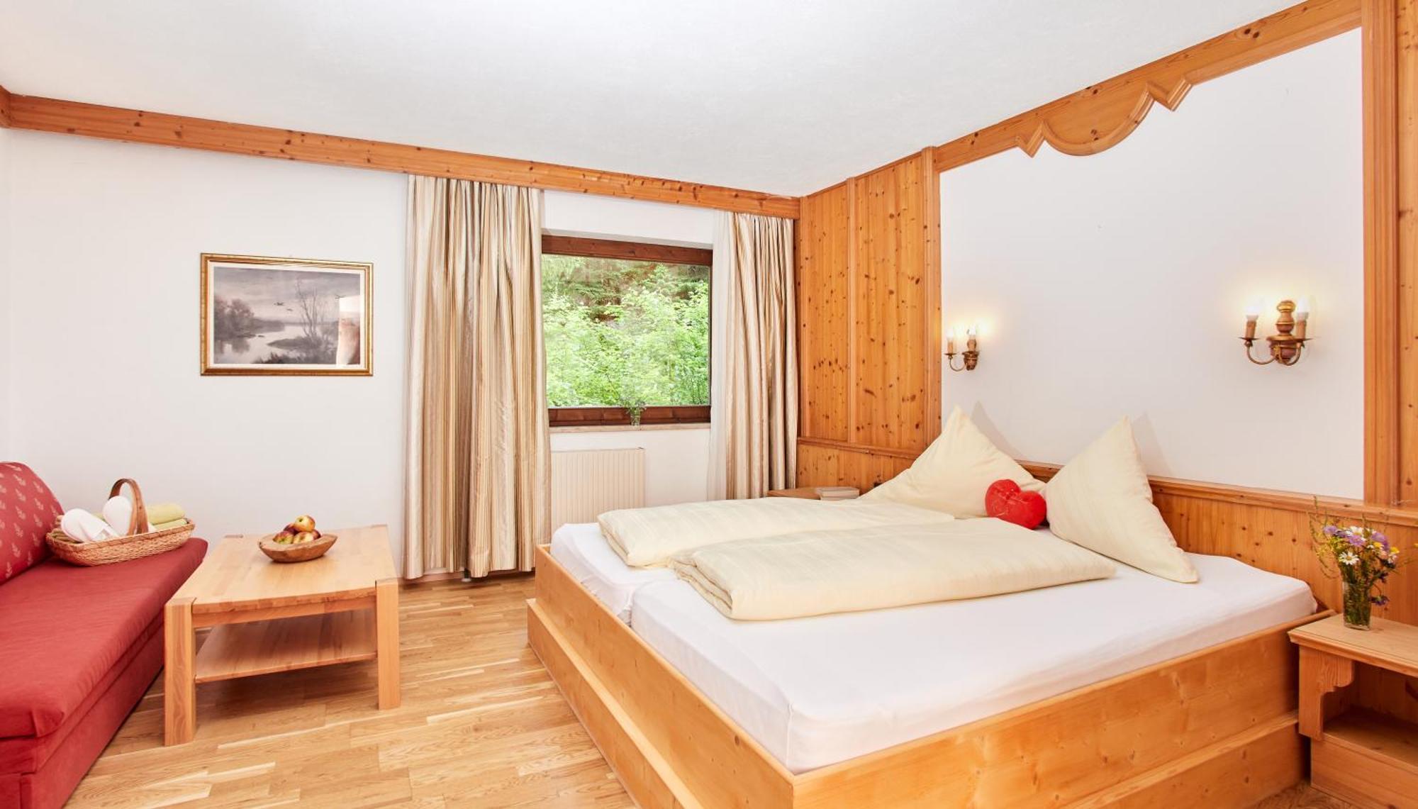 Hotel Hubertushof - Ihr Hotel Mit Herz Leutasch Habitación foto